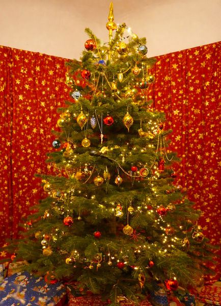 Datei:Tarmikk Weihnachten.jpg