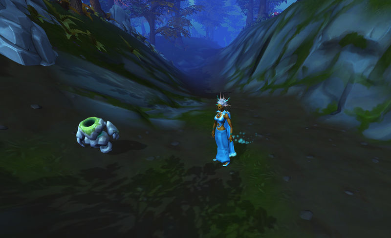 Datei:Kopfloser Moos-Golem auf Wanderung.jpg